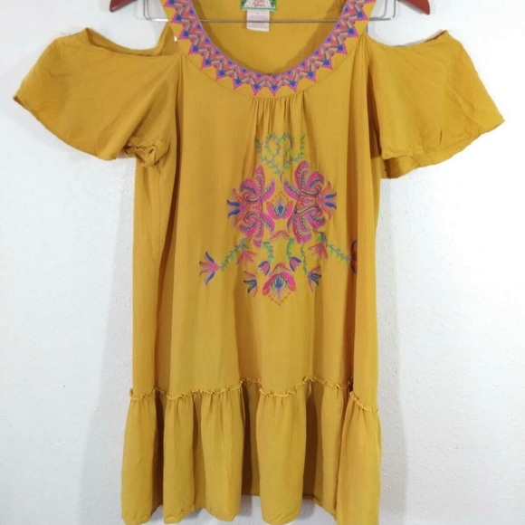 Flying Tomato Cold Shoulder Top - Picture 3 of 8